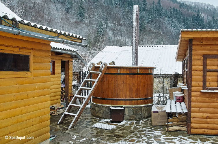 Cold Weather Prep & Winterizing Guide for Your Hot Tub