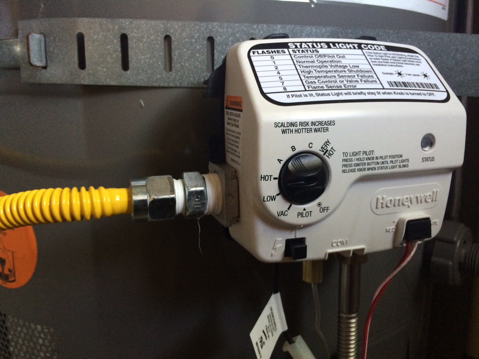 leak Newly installed water heater with faint gas smell