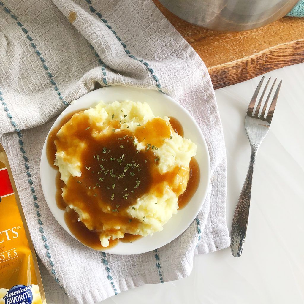 A delicously simple recipe for Beef Broth Gravy that helps