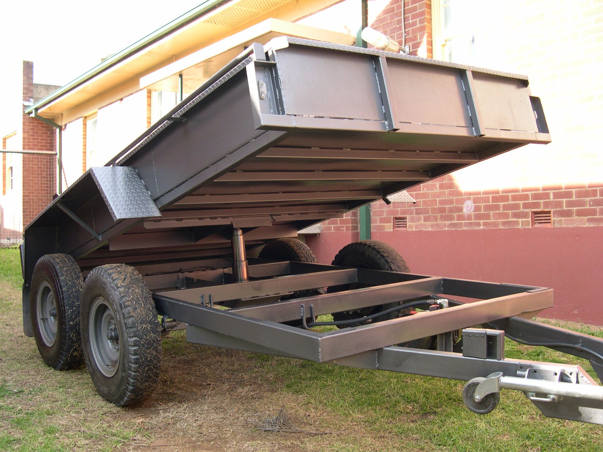 Tilt trailer Dump trailers, Utility trailer, Trailer diy