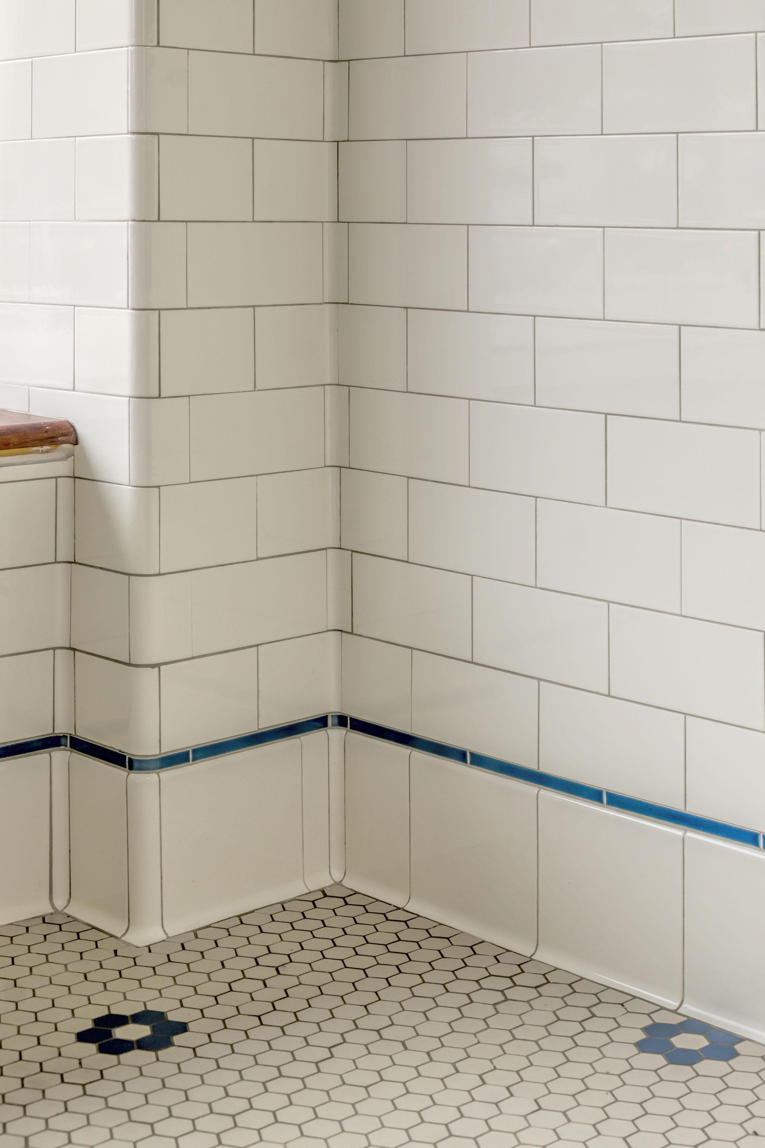 Check out the 6"x 6" Sanitary Cove Bases with inside and