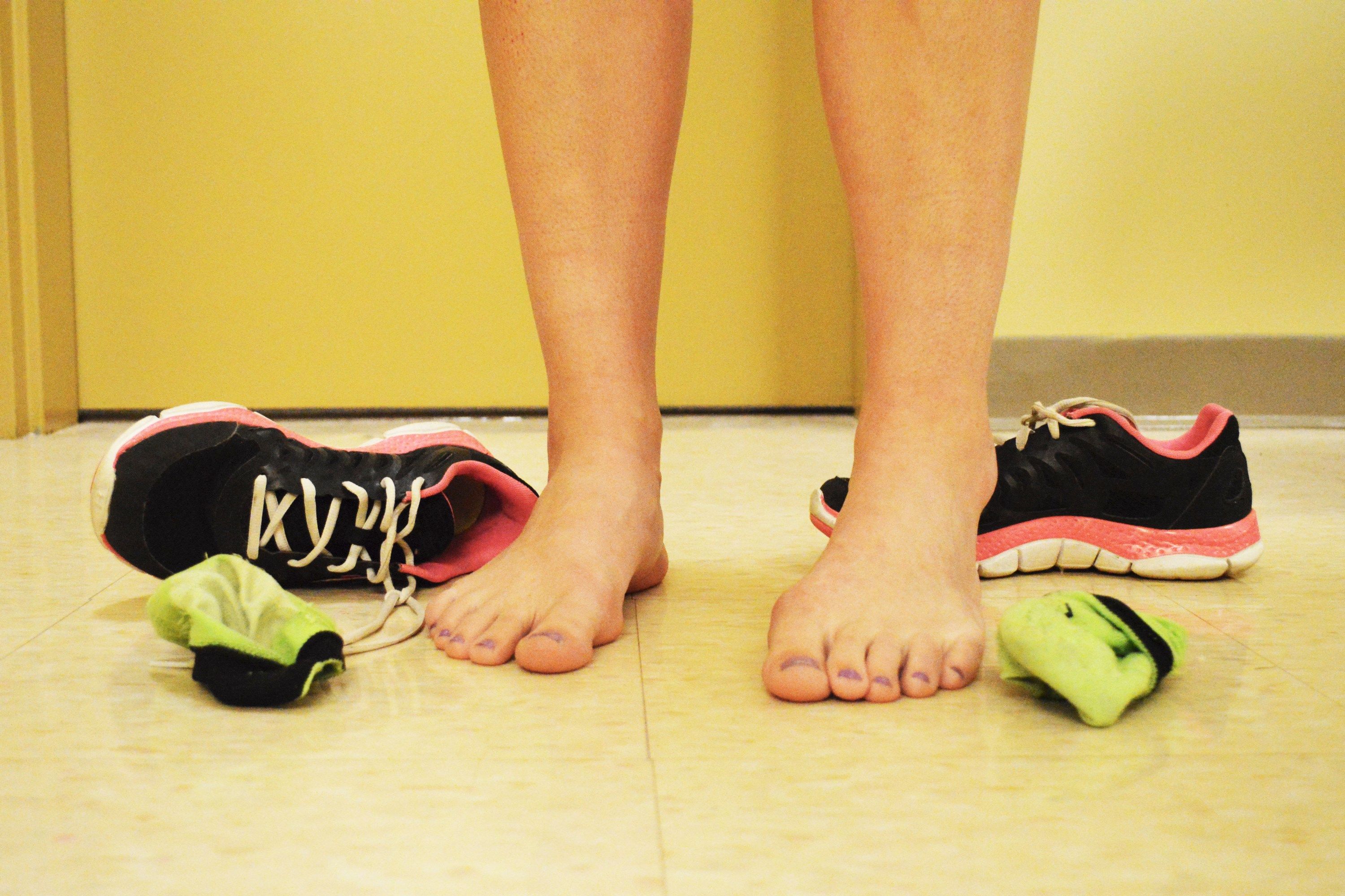 How to Disinfect Showers for Athlete's Foot Hunker