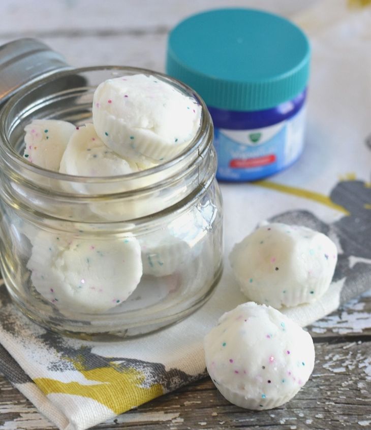 It's easy to make your own shower steamers using Vicks
