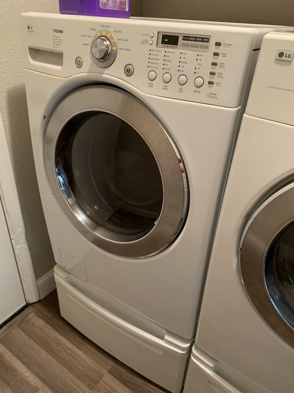 LG Washer and Dryer set with pedestals for Sale in Tracy