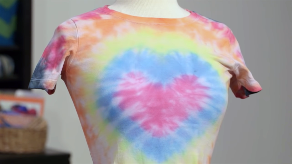 How to BLEACH a shirt? [Step by Step with Video]